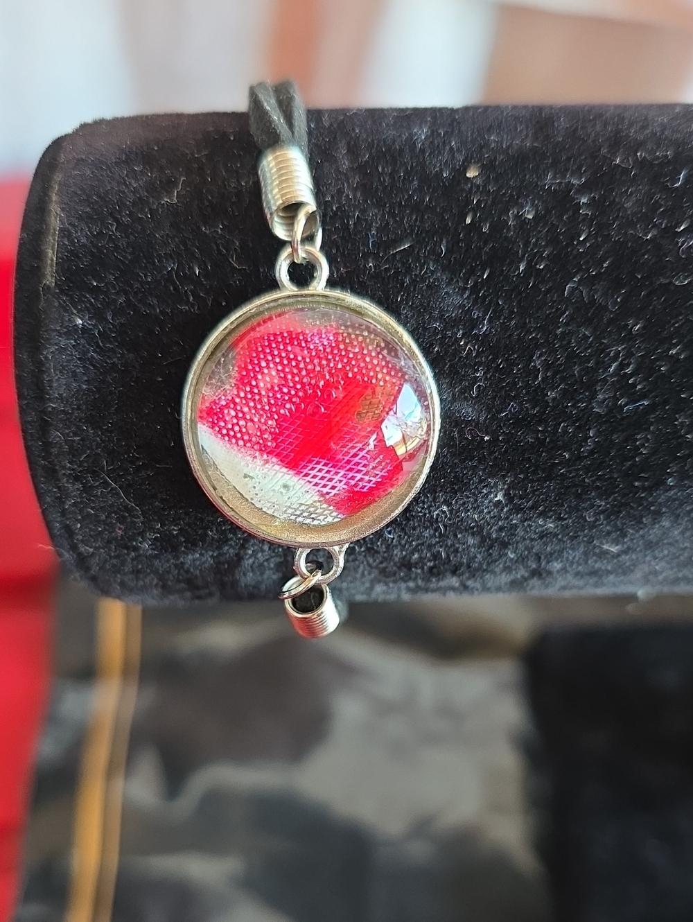 Handcrafted Pink Round Pendant Necklace - Women Jewelry